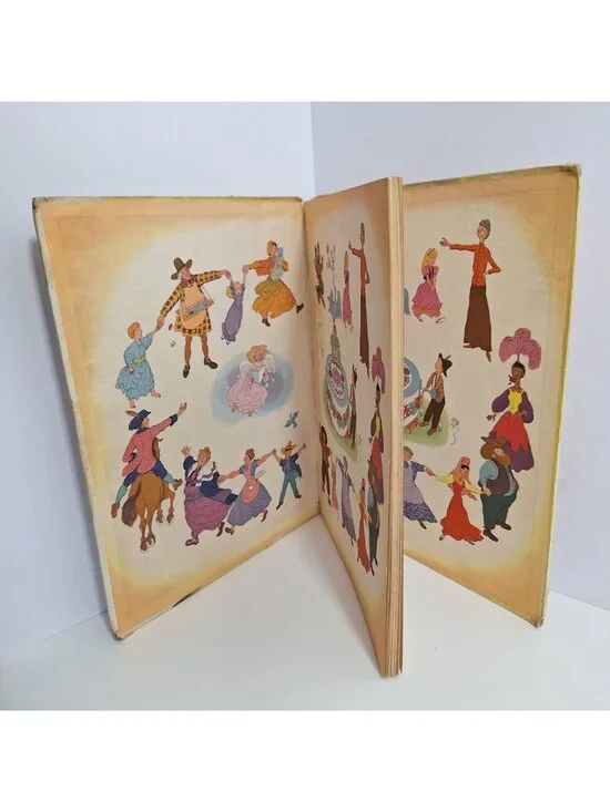 The Golden Song Book 1945 60 Favorite Singing Games Hardcover Illustrated Music - Picture 4 of 16
